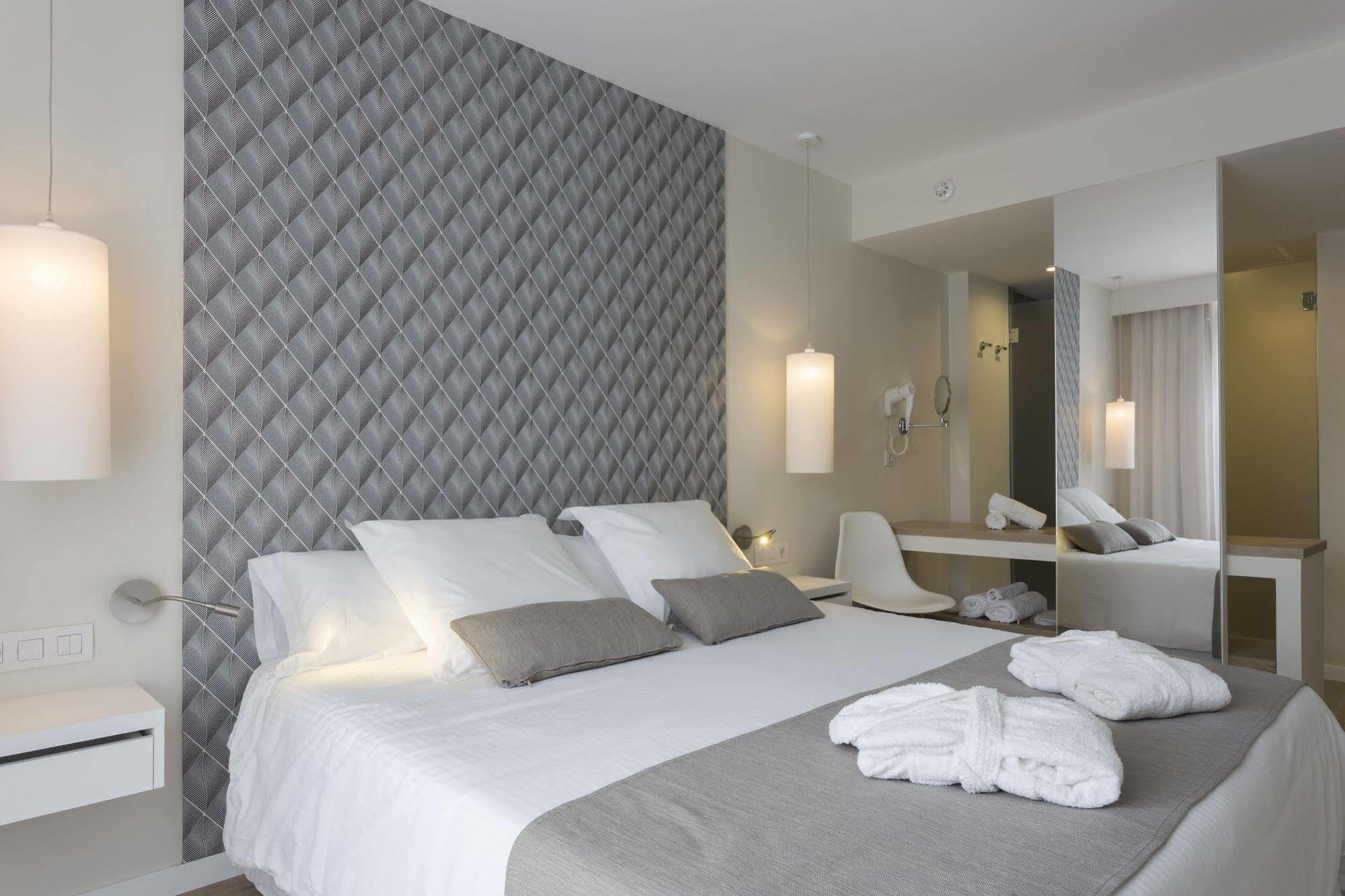 AluaSoul Ibiza - Adults only Hotel Es Cana Exterior foto