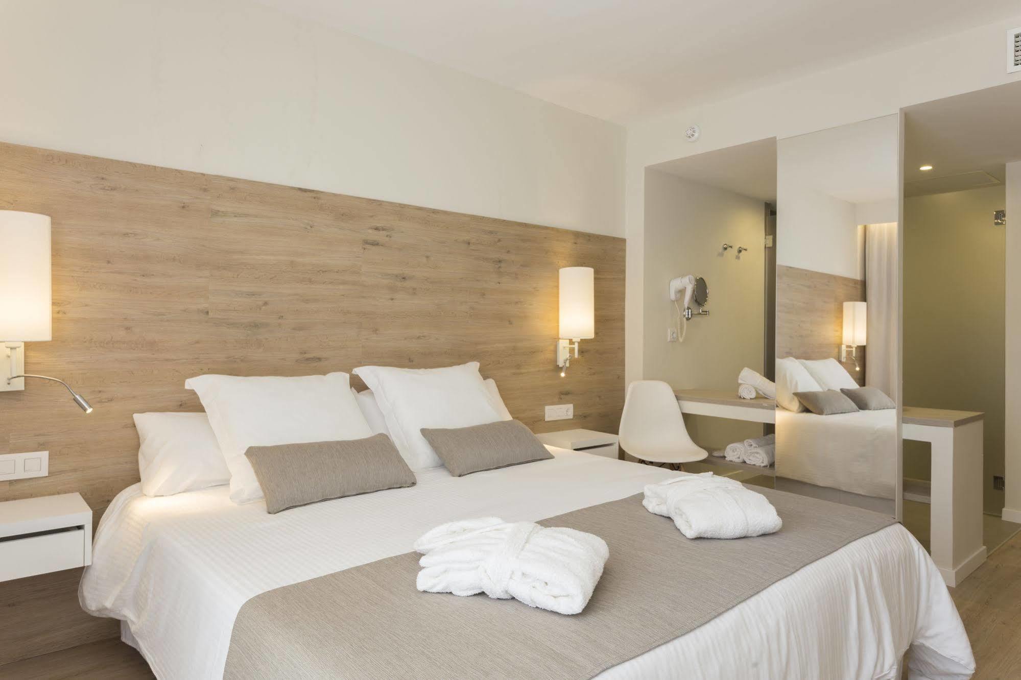 AluaSoul Ibiza - Adults only Hotel Es Cana Exterior foto